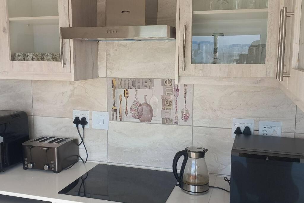 Gracias Grasso, Strand, Cape Town, South Africa. Apartment Cape Town