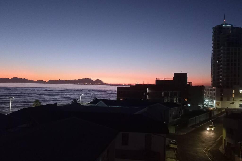 Gracias Grasso, Strand, Cape Town, South Africa. * Cape Town