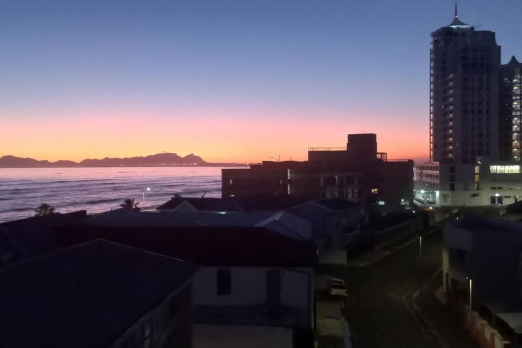 Apartment Gracias Grasso, Strand, Cape Town, South Africa. *
