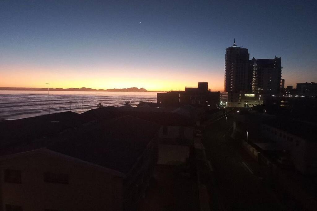 Apartment Gracias Grasso, Strand, Cape Town, South Africa.
